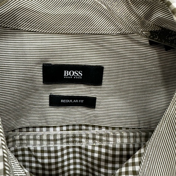 Hugo Boss Olive Gingham Button Down Shirt Size Large Missing Button  Left Sleeve - Picture 2 of 5